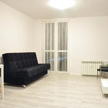 Nice And Comfy Studio Close To Old Town And Metro. Warsaw Luaran gambar