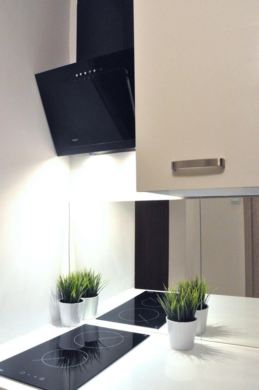 Nice And Comfy Studio Close To Old Town And Metro. Warsaw Luaran gambar